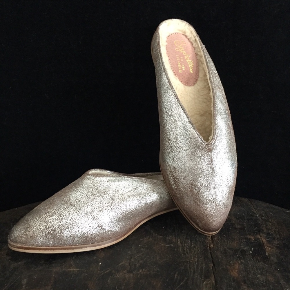 Seychelles Silver Leather Mule with Faux Fur 8.5